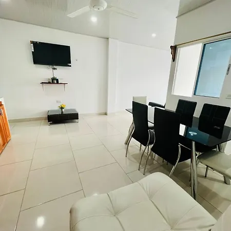 Torres Del Meson Luxury Aparta Hotel Doradal Exterior photo