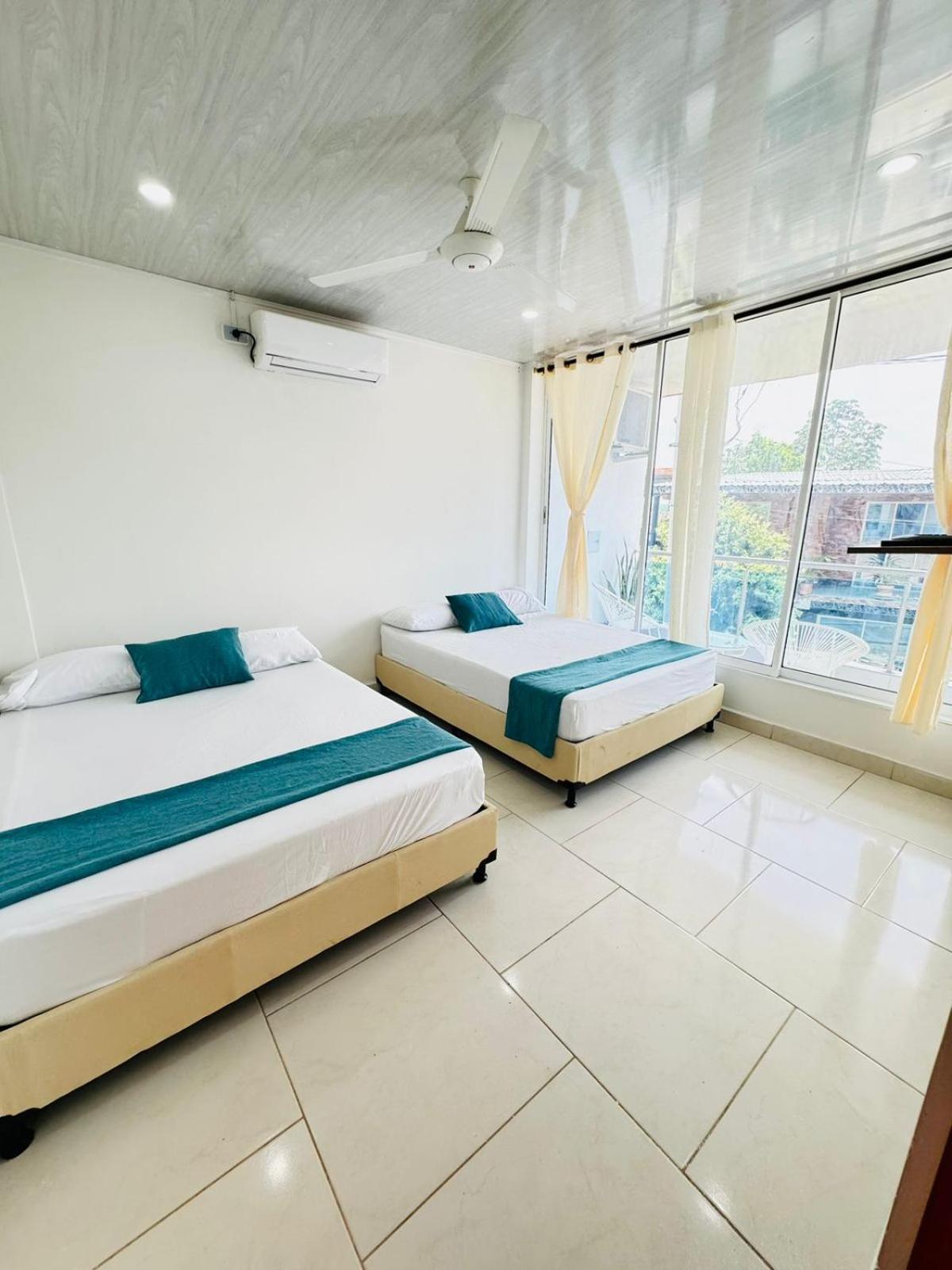 Torres Del Meson Luxury Aparta