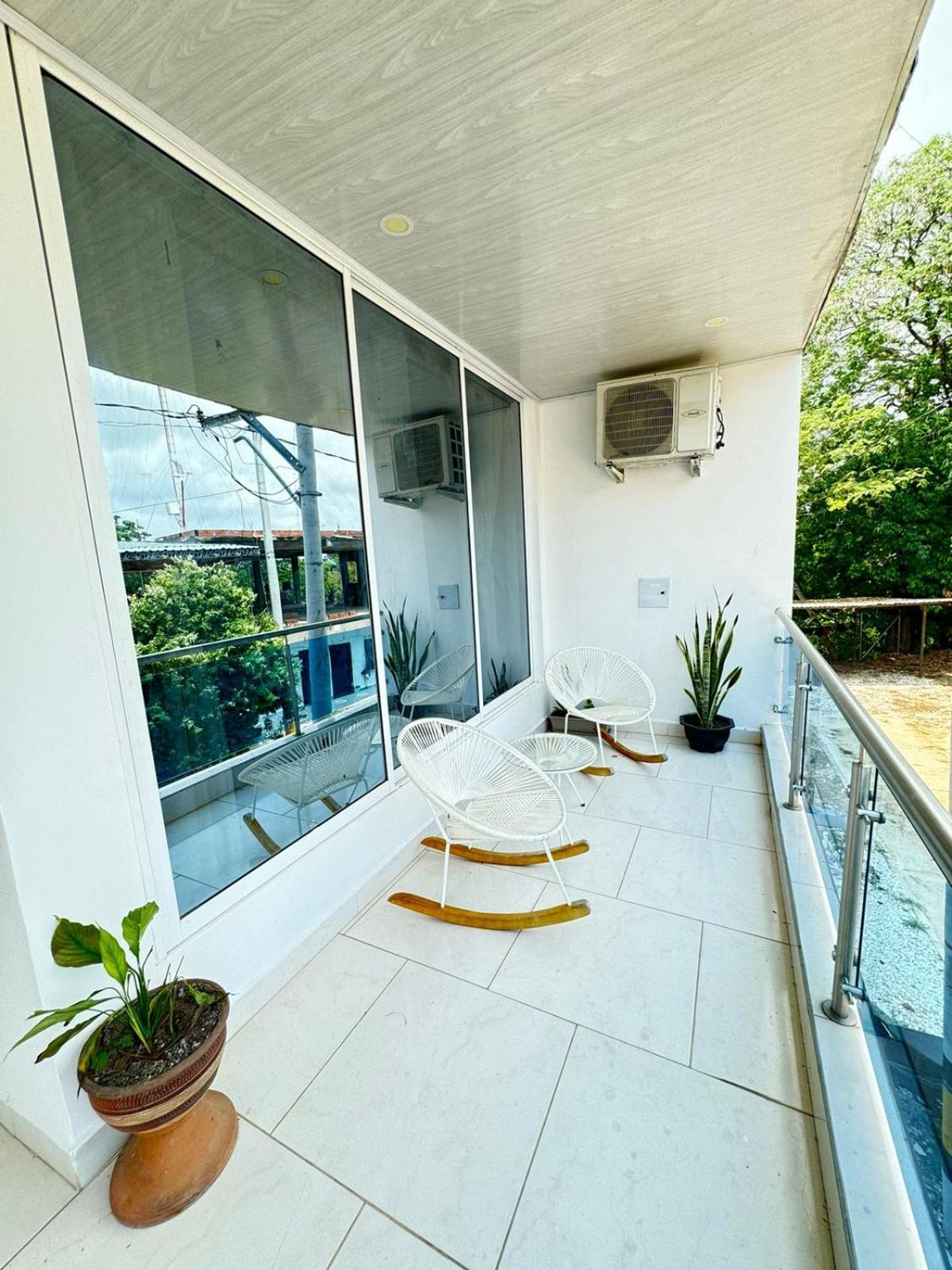Torres Del Meson Luxury Aparta *