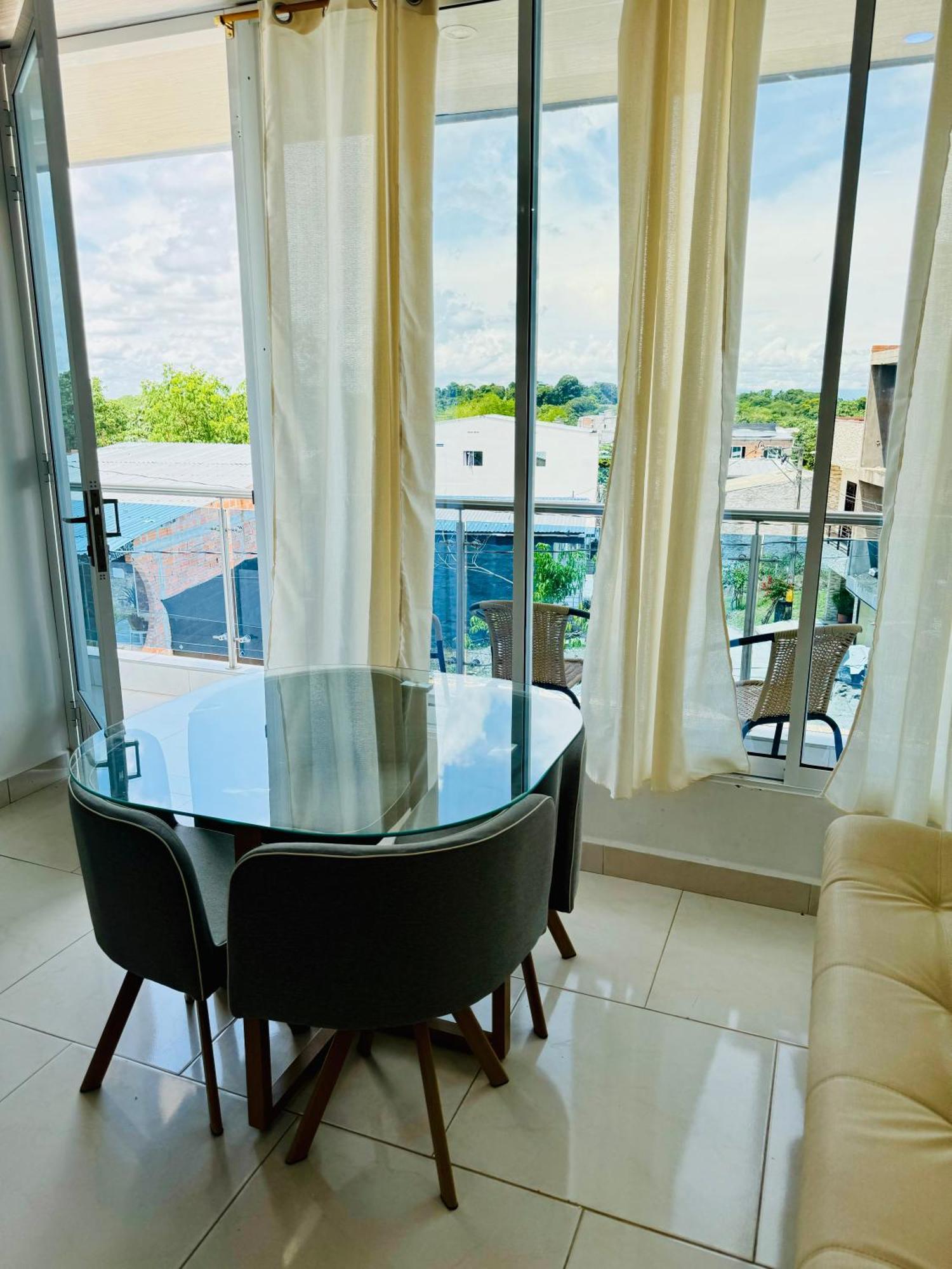 Torres Del Meson Luxury Aparta Apartment *